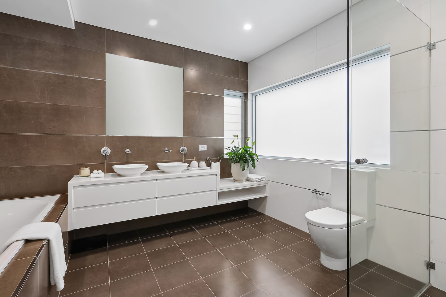 Remuera Street, Willoughby,