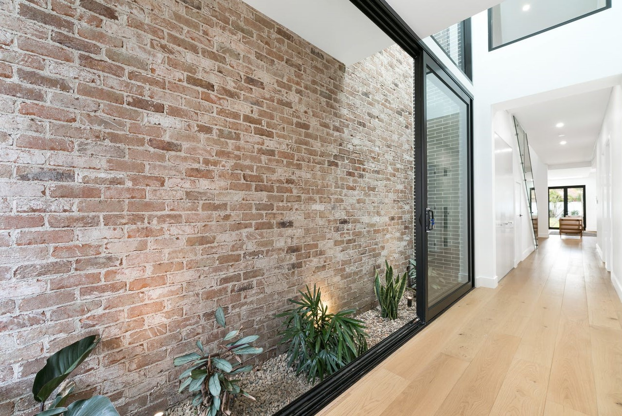 Karokan Road, Lilli Pilli